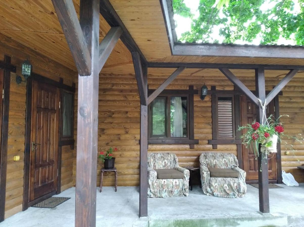 Садиба Орисин Явір Orysyn Yavir Guest House Svityaz' Bagian luar foto