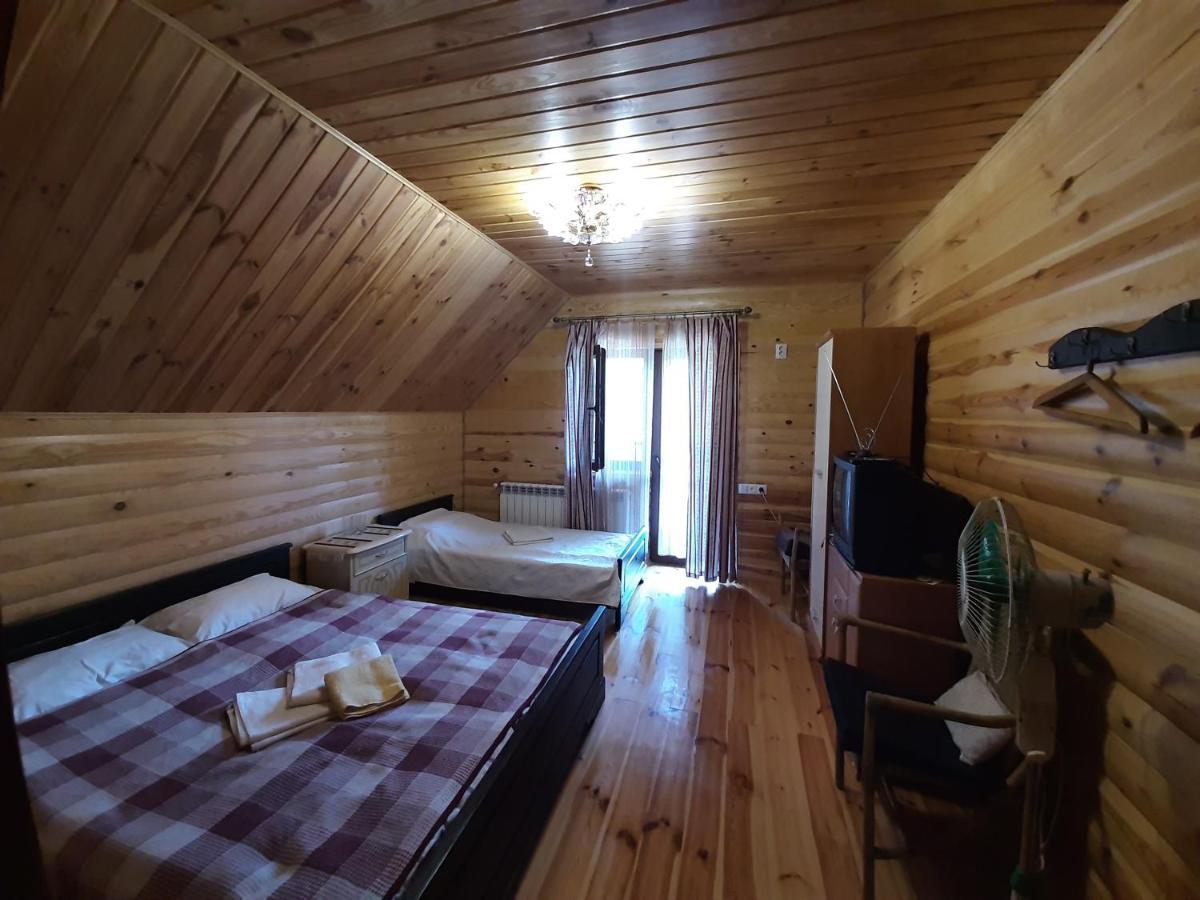 Садиба Орисин Явір Orysyn Yavir Guest House Svityaz' Bagian luar foto