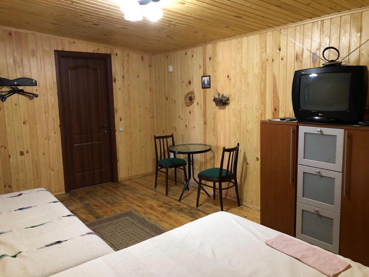 Садиба Орисин Явір Orysyn Yavir Guest House Svityaz' Bagian luar foto